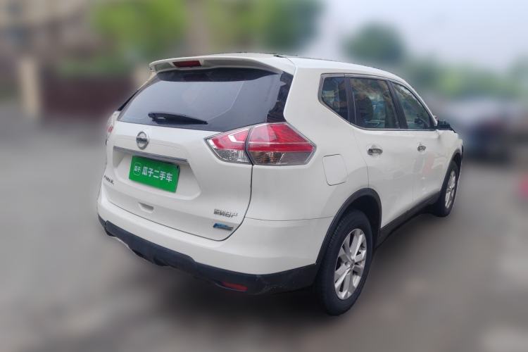 Used Nissan X-Trail 2015 2.0L CVT Comfort MAX Edition 2WD Rear Right 45 Deg