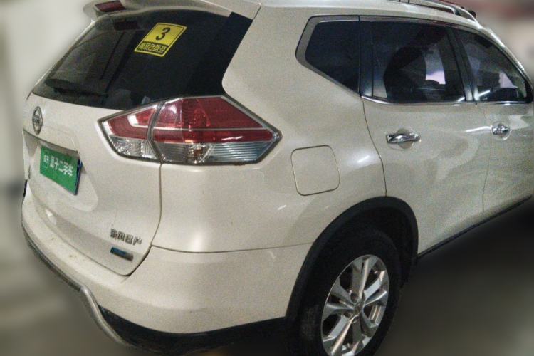 Used Nissan X-Trail 2015 2.0L CVT Comfort MAX Edition 2WD Rear Right 45 Deg
