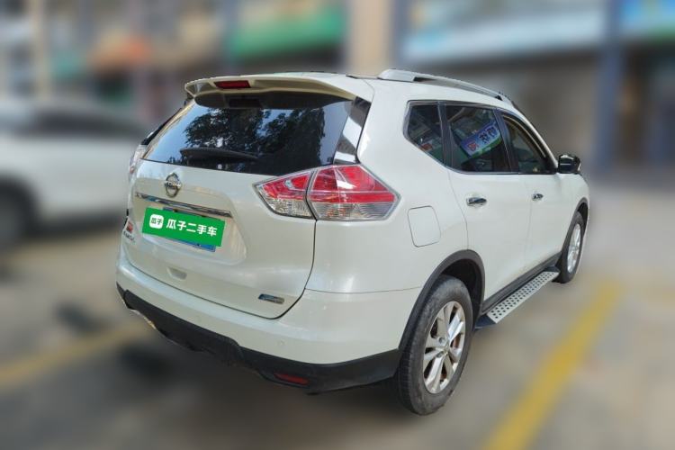 Used Nissan X-Trail 2015 2.0L CVT Comfort MAX Edition 2WD Rear Right 45 Deg