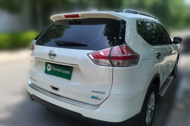 Used Nissan X-Trail 2015 2.5L CVT Leading MAX Edition 4WD Rear Right 45 Deg