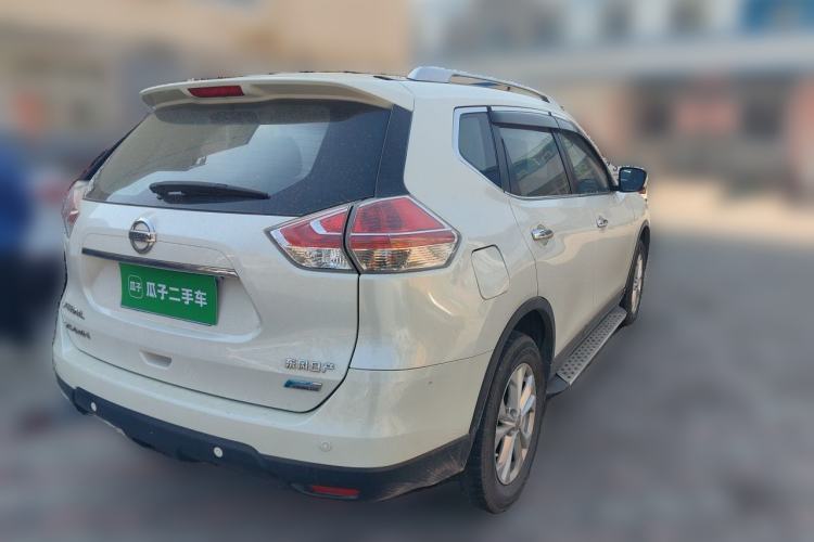 Used Nissan X-Trail 2015 2.5L CVT Leading MAX Edition 4WD Rear Right 45 Deg
