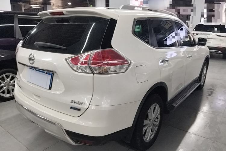 Used Nissan X-Trail 2015 2.5L CVT Leading MAX Edition 4WD Rear Right 45 Deg