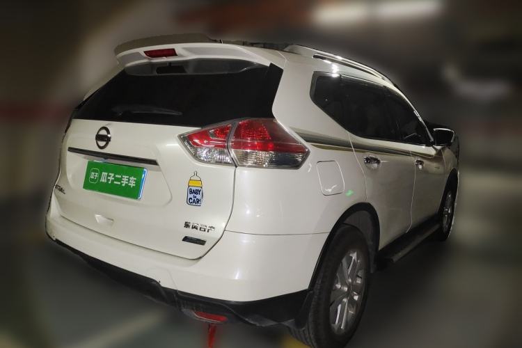 Used Nissan X-Trail 2015 2.0L CVT Comfort MAX Edition 2WD Rear Right 45 Deg
