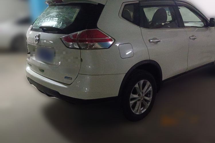 Used Nissan X-Trail 2015 2.5L CVT Leading MAX Edition 4WD Rear Right 45 Deg