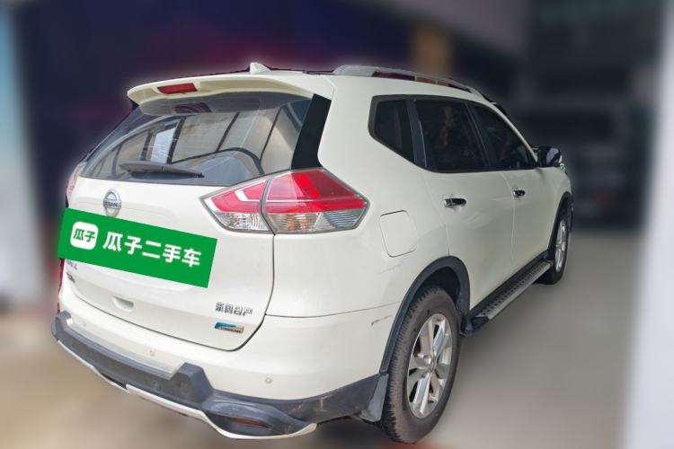 Used Nissan X-Trail 2015 2.0L CVT Comfort MAX Edition 2WD Rear Right 45 Deg