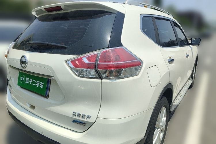 Used Nissan X-Trail 2015 2.0L CVT Comfort MAX Edition 2WD Rear Right 45 Deg