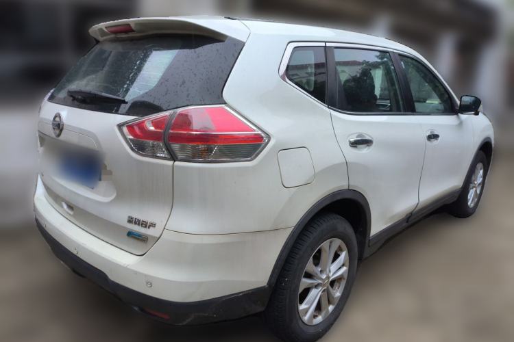 Used Nissan X-Trail 2015 2.0L CVT Comfort MAX Edition 2WD Rear Right 45 Deg