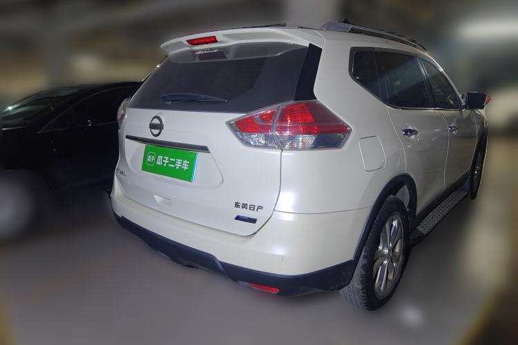 Used Nissan X-Trail 2015 2.0L CVT Comfort MAX Edition 2WD Rear Right 45 Deg