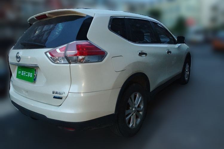 Used Nissan X-Trail 2015 2.0L CVT Comfort MAX Edition 2WD Rear Right 45 Deg