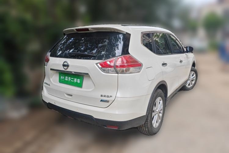 Used Nissan X-Trail 2015 2.0L CVT Comfort MAX Edition 2WD Rear Right 45 Deg