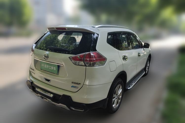 Used Nissan X-Trail 2015 2.0L CVT Comfort MAX Edition 2WD Rear Right 45 Deg