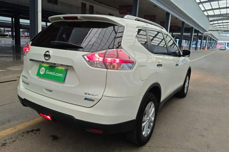 Used Nissan X-Trail 2015 2.5L CVT Leading MAX Edition 4WD Rear Right 45 Deg