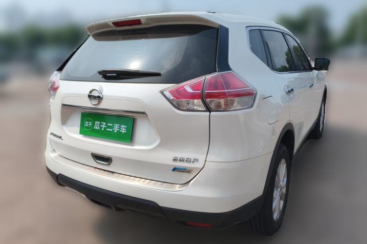 Used Nissan X-Trail 2015 2.0L CVT Comfort MAX Edition 2WD Rear Right 45 Deg