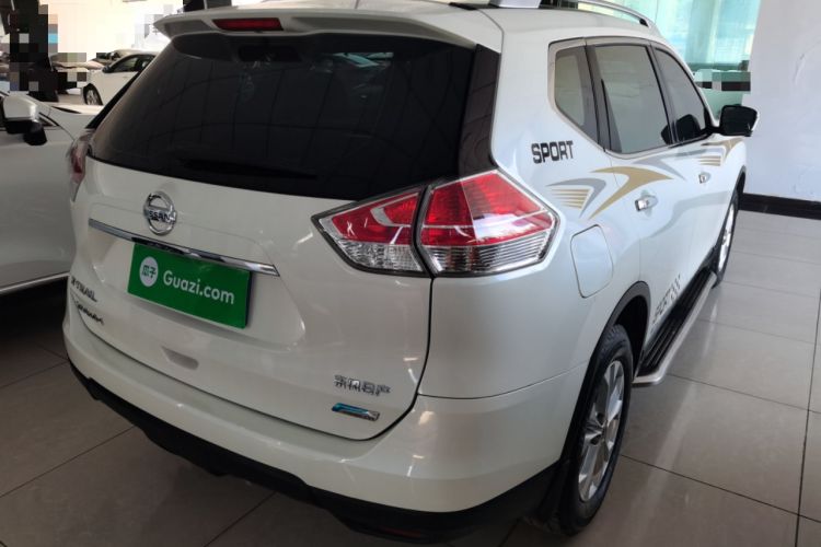 Used Nissan X-Trail 2015 2.5L CVT Leading MAX Edition 4WD Rear Right 45 Deg