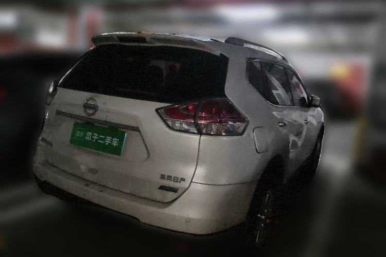 Used Nissan X-Trail 2015 2.0L CVT Comfort MAX Edition 2WD Rear Right 45 Deg