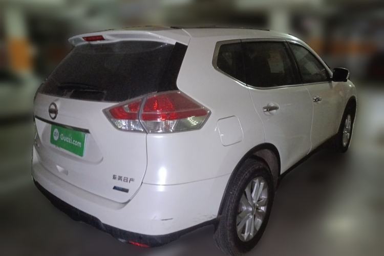 Used Nissan X-Trail 2015 2.0L CVT Comfort MAX Edition 2WD Rear Right 45 Deg