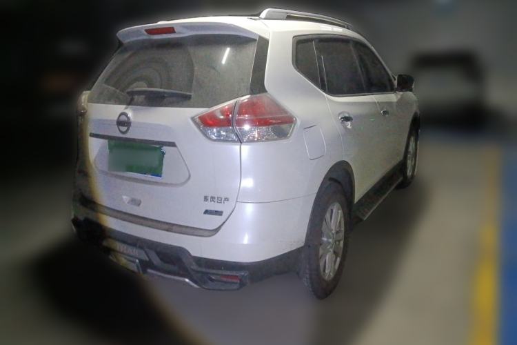 Used Nissan X-Trail 2015 2.0L CVT Comfort MAX Edition 2WD Rear Right 45 Deg