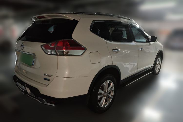 Used Nissan X-Trail 2015 2.0L CVT Comfort MAX Edition 2WD Rear Right 45 Deg