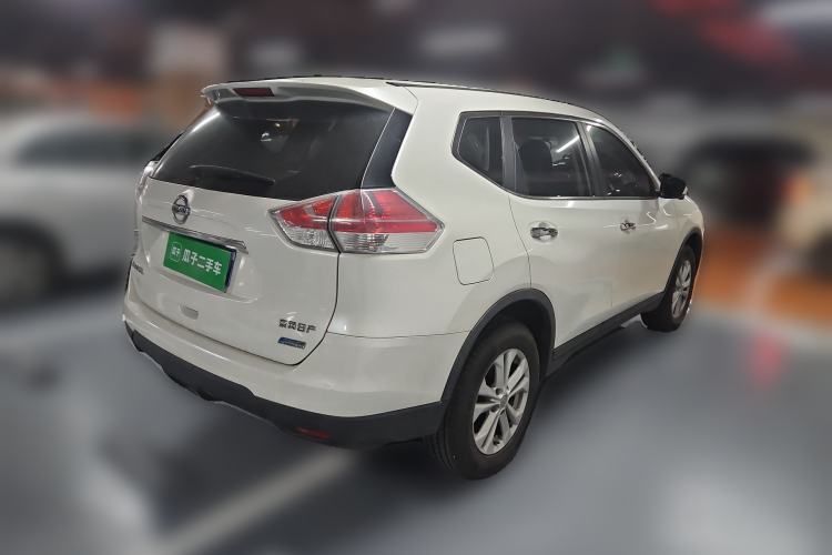 Used Nissan X-Trail 2015 2.0L CVT Comfort MAX Edition 2WD Rear Right 45 Deg