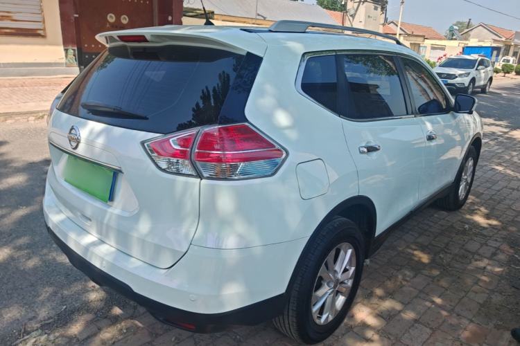 Used Nissan X-Trail 2015 2.0L CVT Comfort MAX Edition 2WD Rear Right 45 Deg