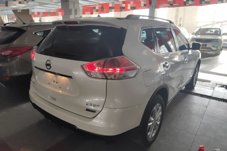 Used Nissan X-Trail 2015 2.0L CVT Comfort MAX Edition 2WD Rear Right 45 Deg