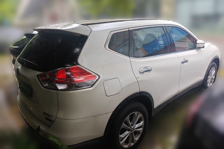Used Nissan X-Trail 2015 2.0L CVT Comfort MAX Edition 2WD Rear Right 45 Deg