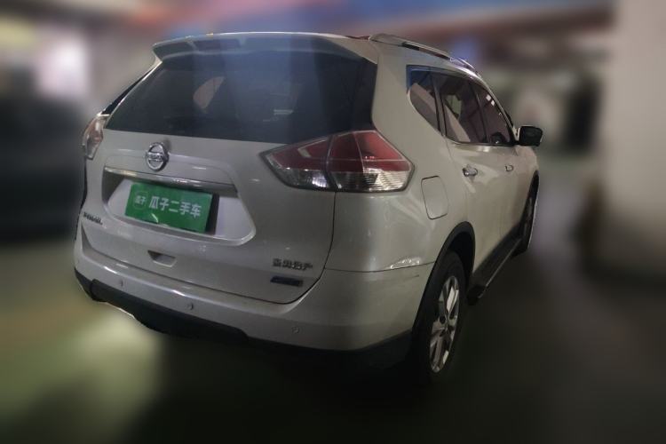 Used Nissan X-Trail 2015 2.0L CVT Comfort MAX Edition 2WD Rear Right 45 Deg