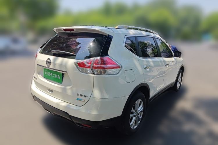 Used Nissan X-Trail 2015 2.0L CVT Comfort MAX Edition 2WD Rear Right 45 Deg