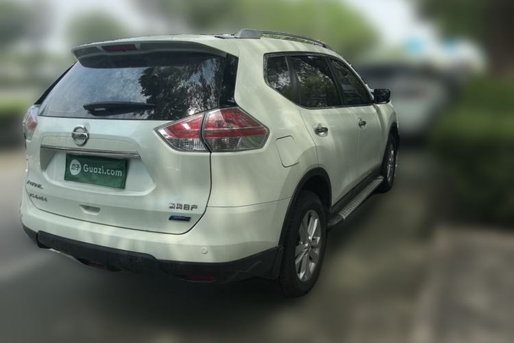 Used Nissan X-Trail 2015 2.5L CVT Leading MAX Edition 4WD Rear Right 45 Deg
