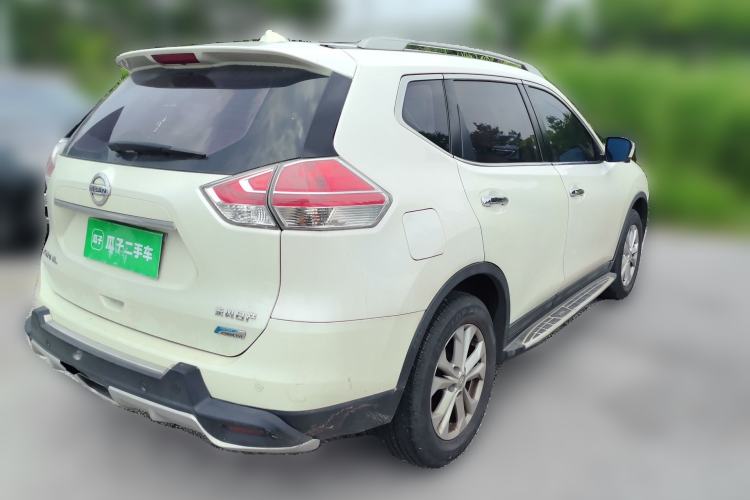 Used Nissan X-Trail 2015 2.0L CVT Comfort MAX Edition 2WD Rear Right 45 Deg