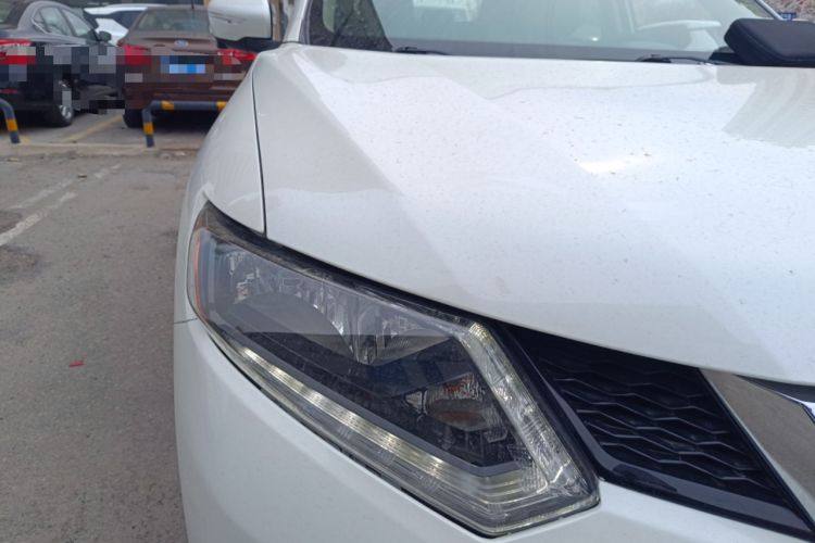 Used Nissan X-Trail 2015 2.0L CVT Comfort MAX Edition 2WD Right Front Headlight