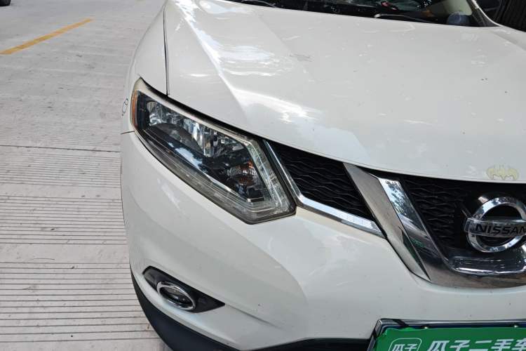 Used Nissan X-Trail 2015 2.0L CVT Comfort MAX Edition 2WD Right Front Headlight