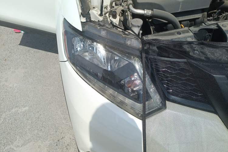 Used Nissan X-Trail 2015 2.0L CVT Comfort MAX Edition 2WD Right Front Headlight