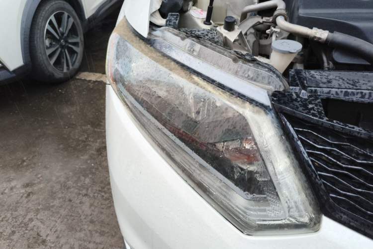 Used Nissan X-Trail 2015 2.0L CVT Comfort MAX Edition 2WD Right Front Headlight