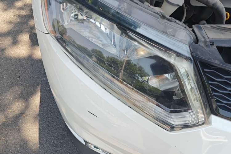 Used Nissan X-Trail 2015 2.0L CVT Comfort MAX Edition 2WD Right Front Headlight