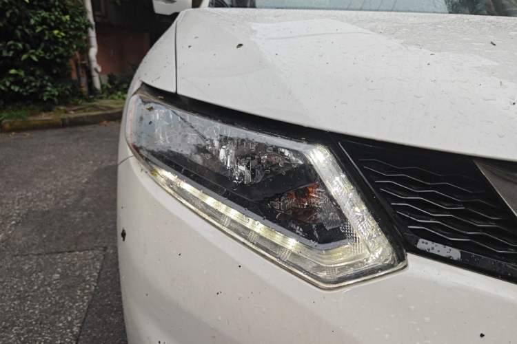 Used Nissan X-Trail 2015 2.0L CVT Comfort MAX Edition 2WD Right Front Headlight