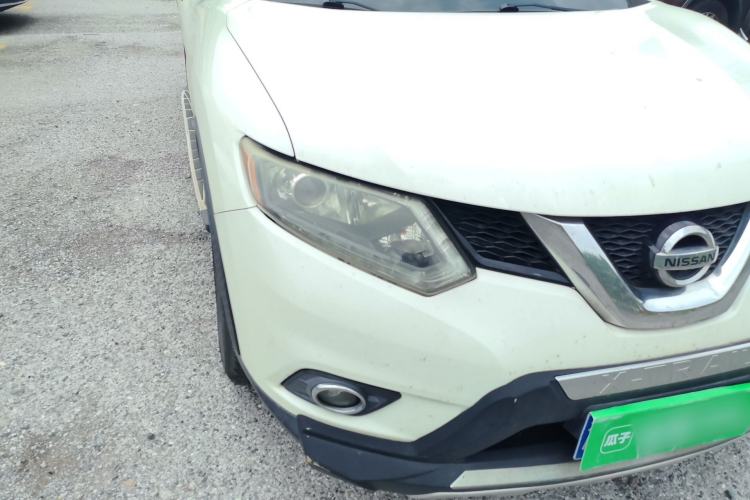 Used Nissan X-Trail 2015 2.0L CVT Comfort MAX Edition 2WD Right Front Headlight