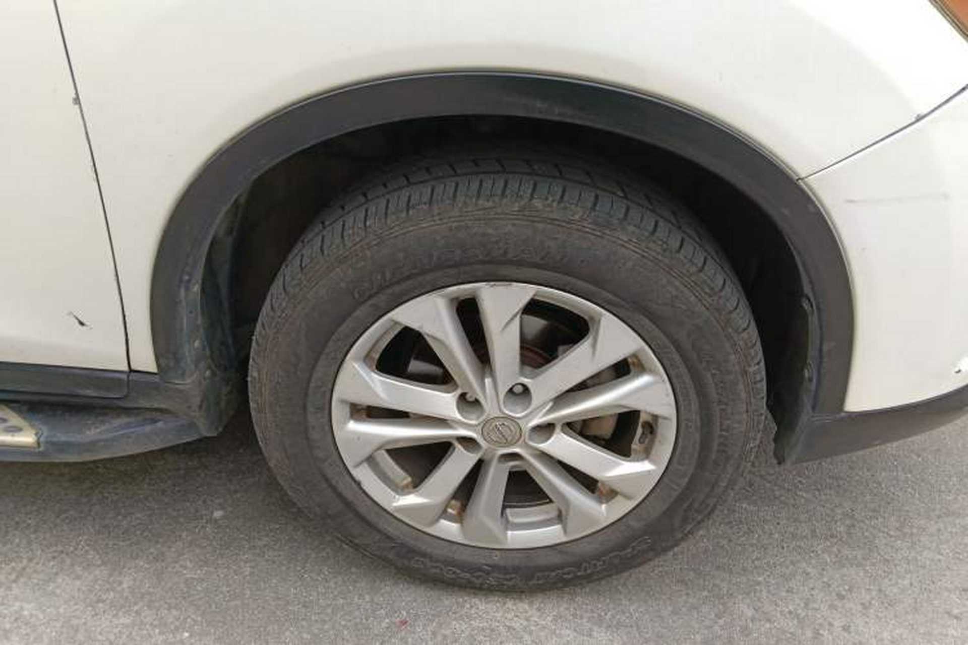 Used Nissan X-Trail 2015 2.0L CVT Comfort MAX Edition 2WD Right Front Wheel Hub