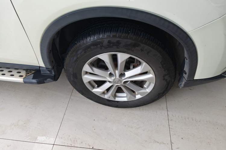 Used Nissan X-Trail 2015 2.0L CVT Comfort MAX Edition 2WD Right Front Wheel Hub