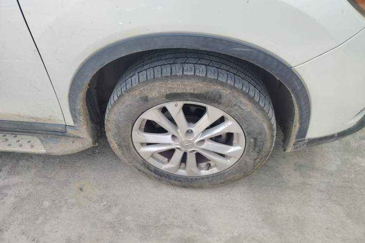 Used Nissan X-Trail 2015 2.0L CVT Comfort MAX Edition 2WD Right Front Wheel Hub