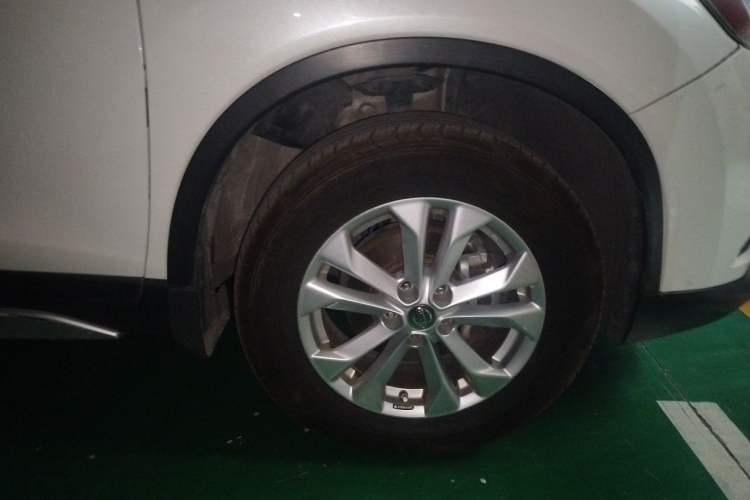 Used Nissan X-Trail 2015 2.0L CVT Comfort MAX Edition 2WD Right Front Wheel Hub
