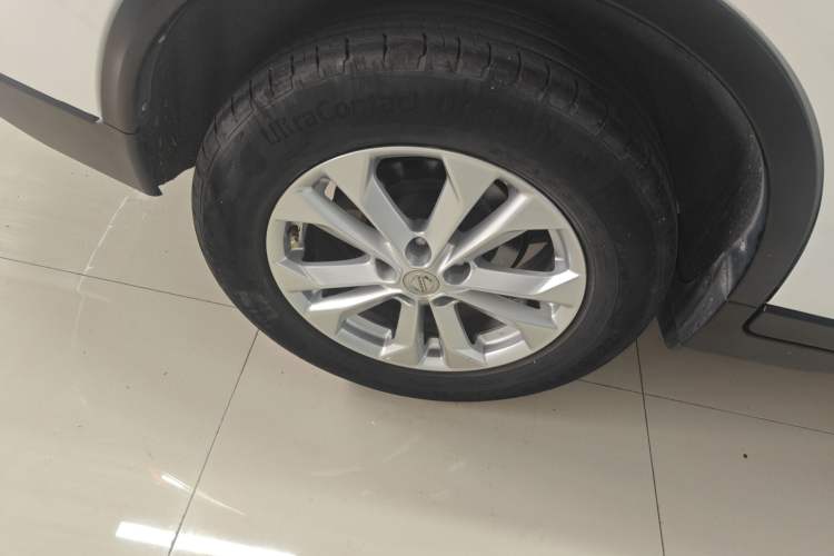 Used Nissan X-Trail 2015 2.0L CVT Comfort MAX Edition 2WD Right Rear Wheel Hub
