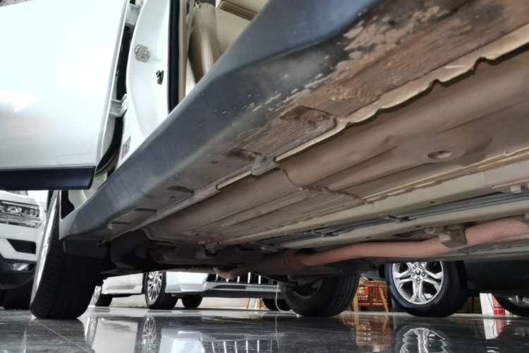 Used Nissan X-Trail 2015 2.0L CVT Comfort MAX Edition 2WD Right Side Sill