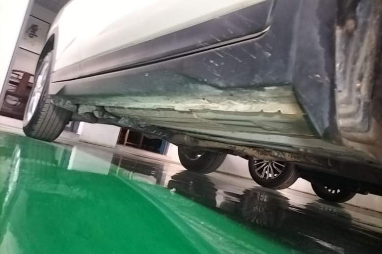 Used Nissan X-Trail 2015 2.0L CVT Comfort MAX Edition 2WD Right Side Sill