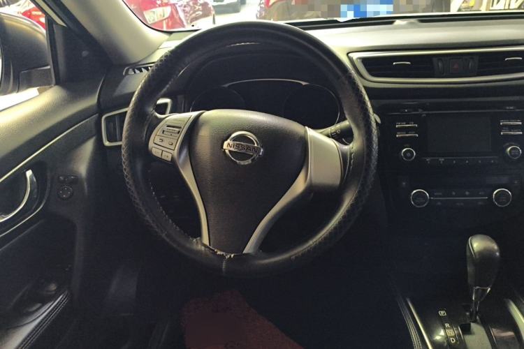 Used Nissan X-Trail 2015 2.5L CVT Leading MAX Edition 4WD Steering Wheel