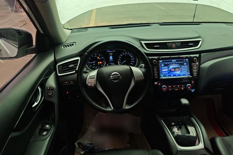 Used Nissan X-Trail 2015 2.5L CVT Leading MAX Edition 4WD Steering Wheel