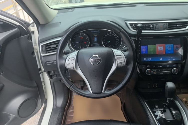 Used Nissan X-Trail 2015 2.5L CVT Leading MAX Edition 4WD Steering Wheel