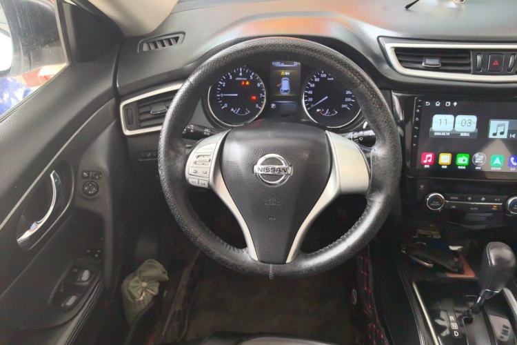 Used Nissan X-Trail 2015 2.0L CVT Comfort MAX Edition 2WD Steering Wheel