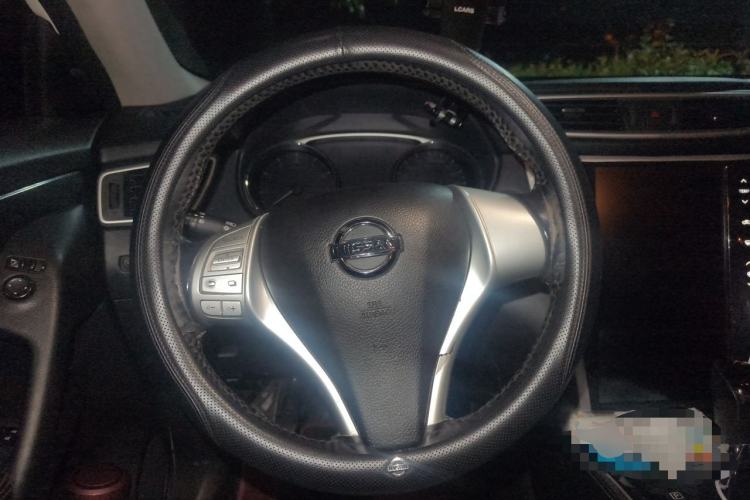 Used Nissan X-Trail 2015 2.5L CVT Leading MAX Edition 4WD Steering Wheel