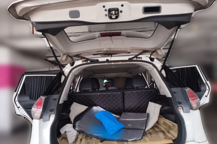 Used Nissan X-Trail 2015 2.0L CVT Comfort MAX Edition 2WD Trunk